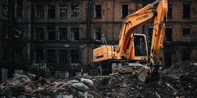 Stavební a demoliční práce 